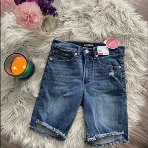 NWT Express Bermuda shorts. Size 4